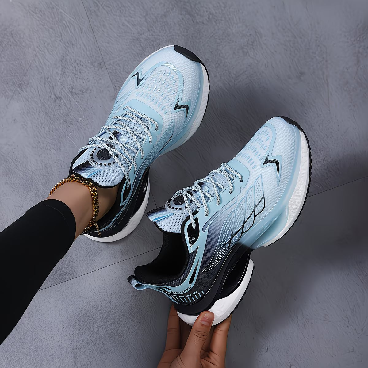 Comfclouds StabilityFlow™ Structural Support Sneaker